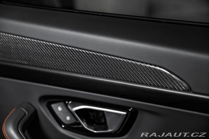 Lamborghini Urus 4.0 V8, pano, masáže, 360 2022