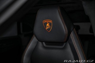 Lamborghini Urus 4.0 V8, pano, masáže, 360 2022