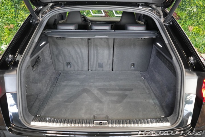 Audi RS Q8 TFSI*MATRIX*TAŽNÉ*360*B&a 2023