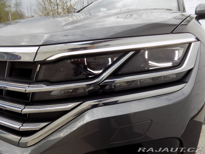 Volkswagen Touareg 3.0TDI/R-Line/4x4/AT/Matr 2018