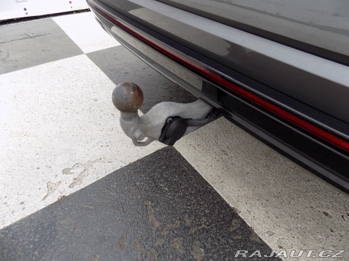 Volkswagen Touareg 3.0TDI/R-Line/4x4/AT/Matr 2018