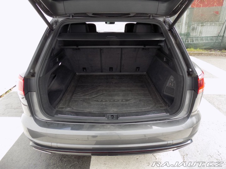 Volkswagen Touareg 3.0TDI/R-Line/4x4/AT/Matr 2018