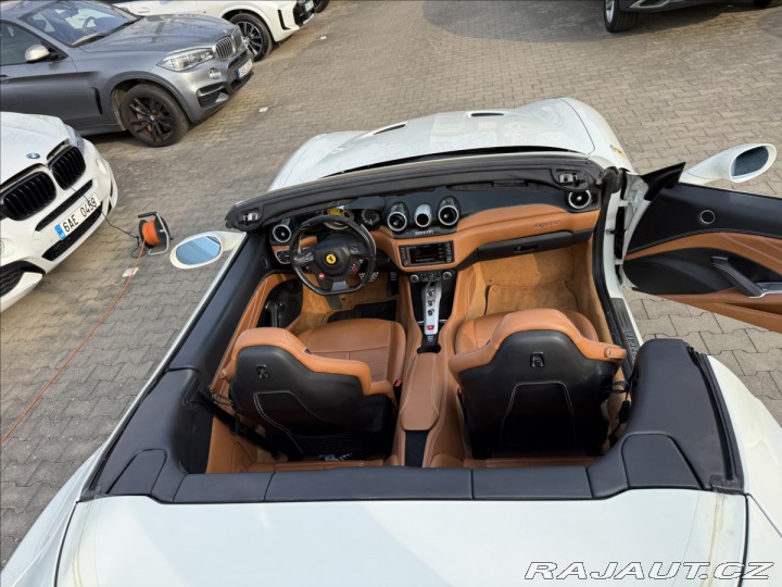Ferrari California T 3,9 V8 412 kW 2017
