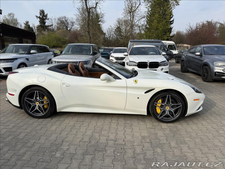Ferrari California T 3,9 V8 412 kW 2017