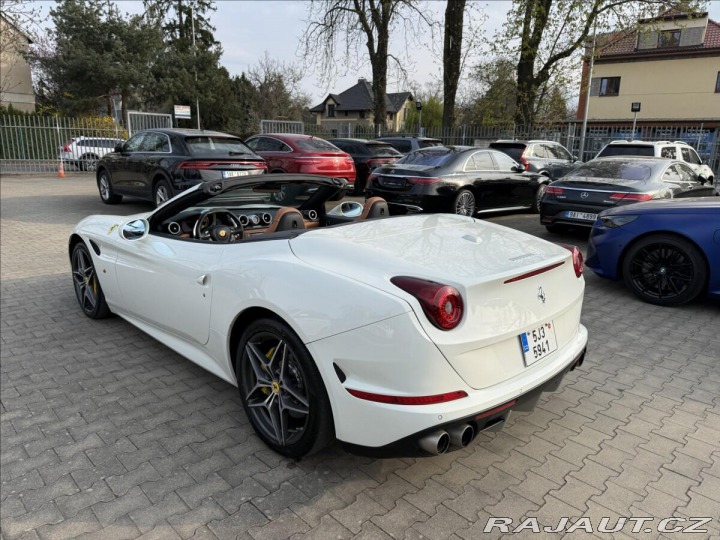 Ferrari California T 3,9 V8 412 kW 2017