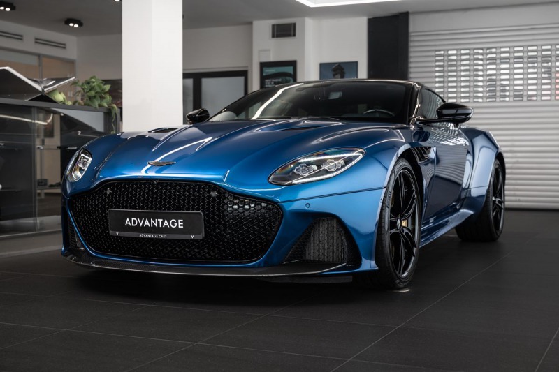Aston Martin DBS 