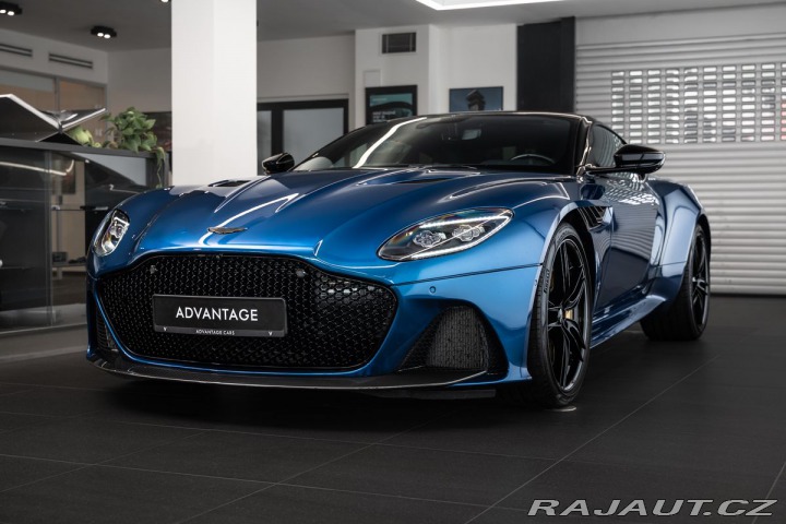 Aston Martin DBS 2023