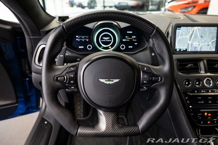 Aston Martin DBS  2023