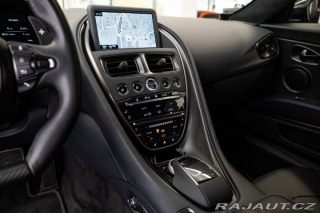 Aston Martin DBS 2023