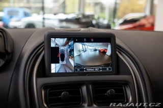 Aston Martin DBS 2023