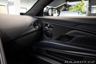 Aston Martin DBS 2023