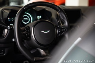 Aston Martin DBS 2023