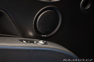 Aston Martin DBS 2023