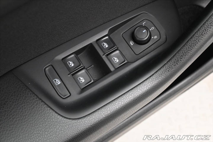 Volkswagen Passat 2,0 TDI 110kW Business Zá 2020