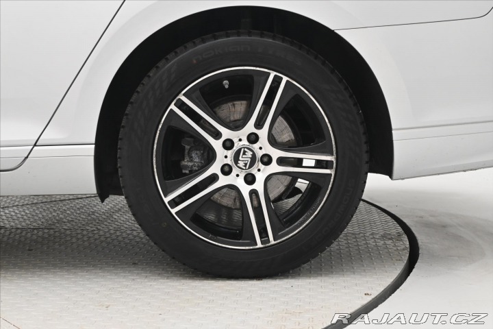 Volkswagen Passat 2,0 TDI 110kW Business Zá 2020