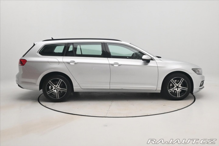 Volkswagen Passat 2,0 TDI 110kW Business Zá 2020