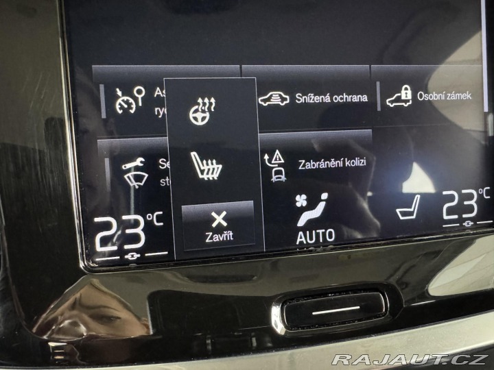 Volvo V60 T4 AUT*140kW*KeyLess*REZE 2020