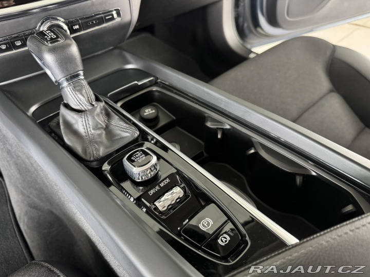 Volvo V60 T4 AUT*140kW* 1800