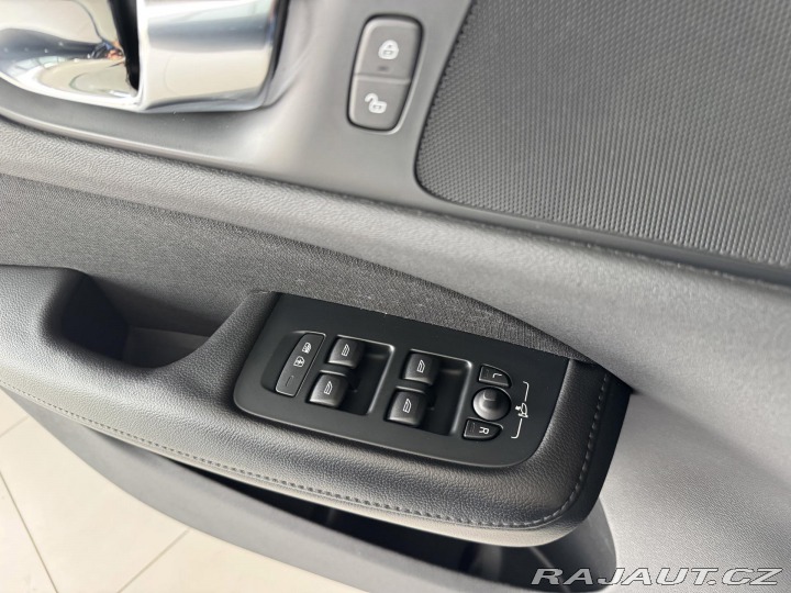 Volvo V60 T4 AUT*140kW* 1800