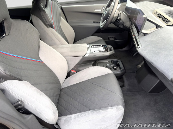 BMW iX xDrive60 1800