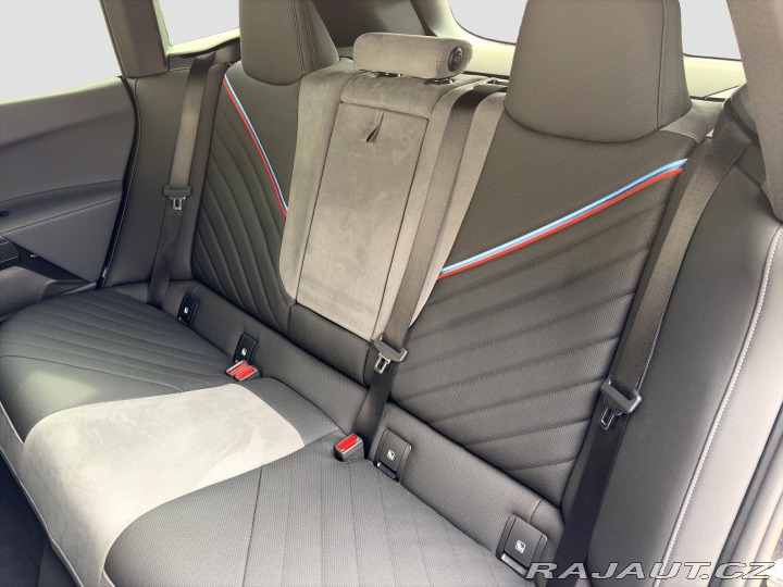 BMW iX xDrive60 1800