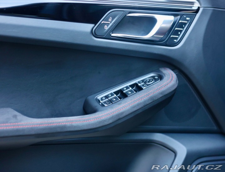 Porsche Macan GTS PDK 2023