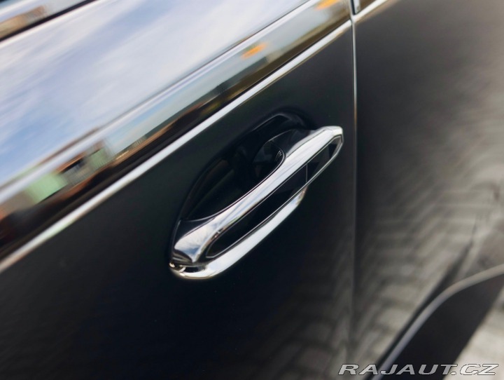 BMW XM 4.4 V8 ehybrid 480 KW, A 2023