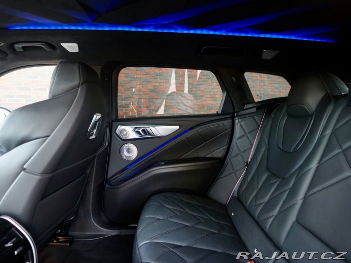 BMW XM 4.4 V8 ehybrid 480 KW, A 2023