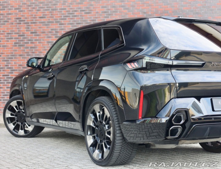 BMW XM 4.4 V8 ehybrid 480 KW, A 2023