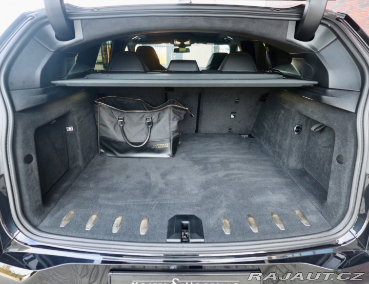 BMW XM 4.4 V8 ehybrid 480 KW, A 2023