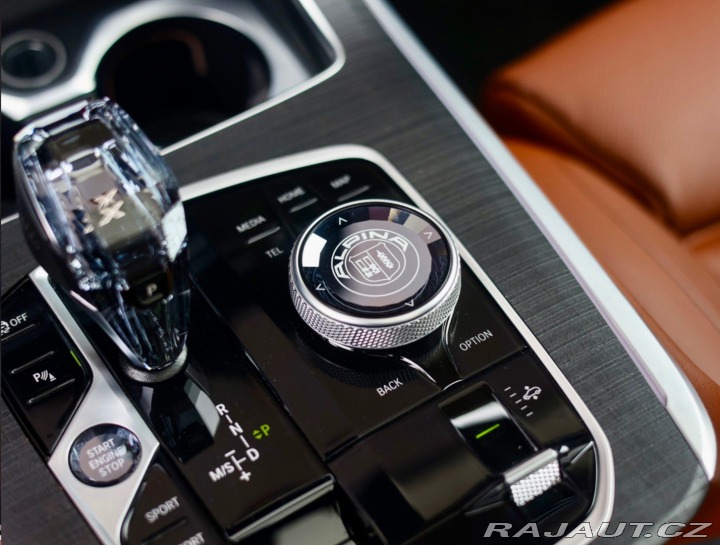 BMW X7 ALPINA XB7 4.4 V8 Skylou 2023