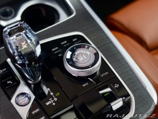 BMW X7 ALPINA XB7 4.4 V8 Skylou 2023