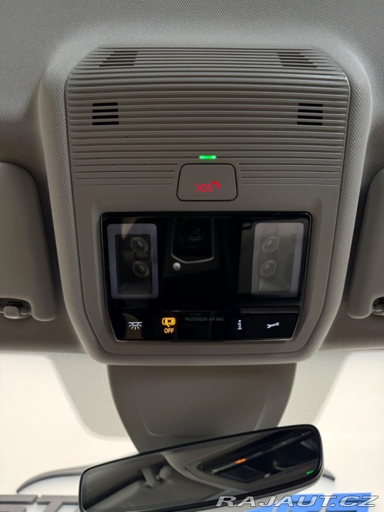 Volkswagen Golf 2.0 TDI Life 1.Majiteľ S 2024