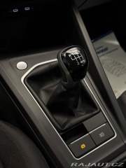 Volkswagen Golf 2.0 TDI Life 1.Majiteľ S 2024