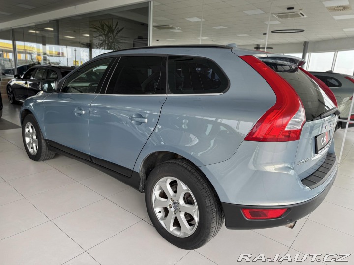 Volvo XC60  1800