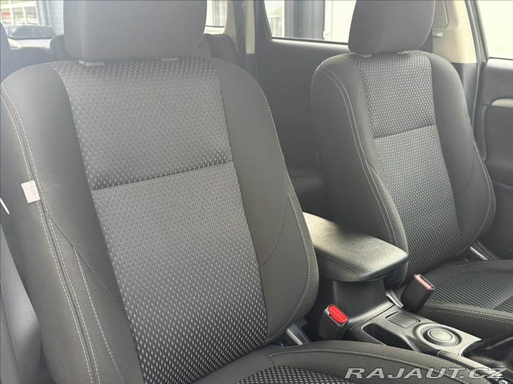 Mitsubishi Outlander 2,2 DI-D 150PS  Plus-7 2016