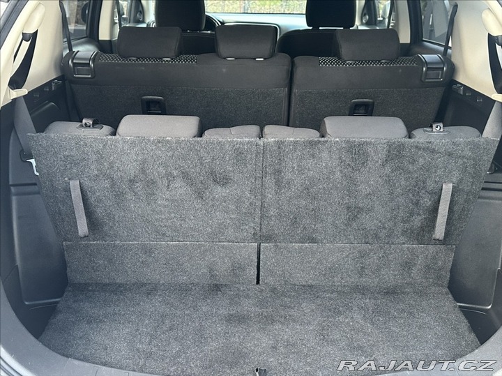 Mitsubishi Outlander 2,2 DI-D 150PS  Plus-7 2016