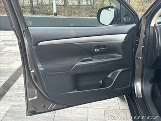 Mitsubishi Outlander 2,2 DI-D 150PS  Plus-7 2016