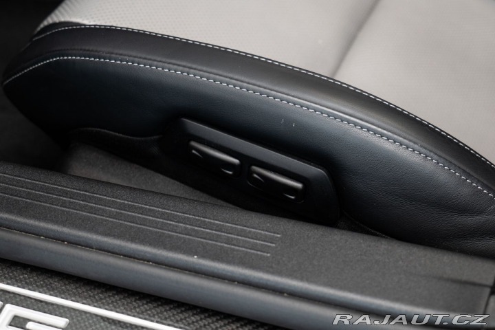 Mercedes-Benz AMG GT Roadster /Keramické brzdy 2020