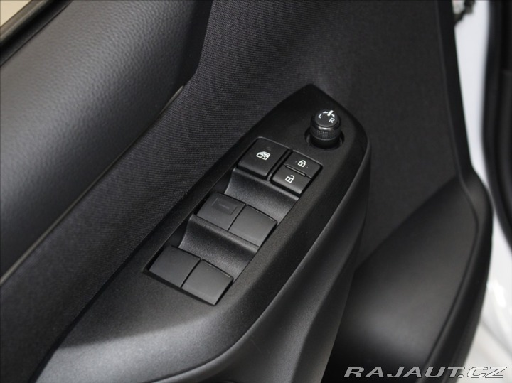 Mazda Ostatní modely 2 Hybrid 1,5 HEV Centre-Line 12 69 2025