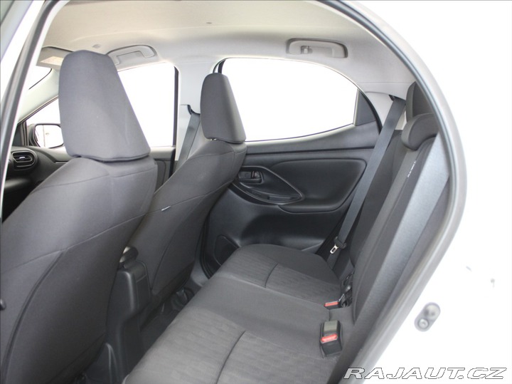 Mazda Ostatní modely 2 Hybrid 1,5 HEV Centre-Line 12 69 2025