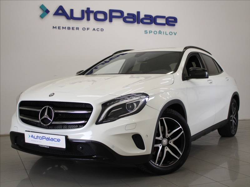 Mercedes-Benz GLA 2,0 250 4Matic H/K PAMĚŤ