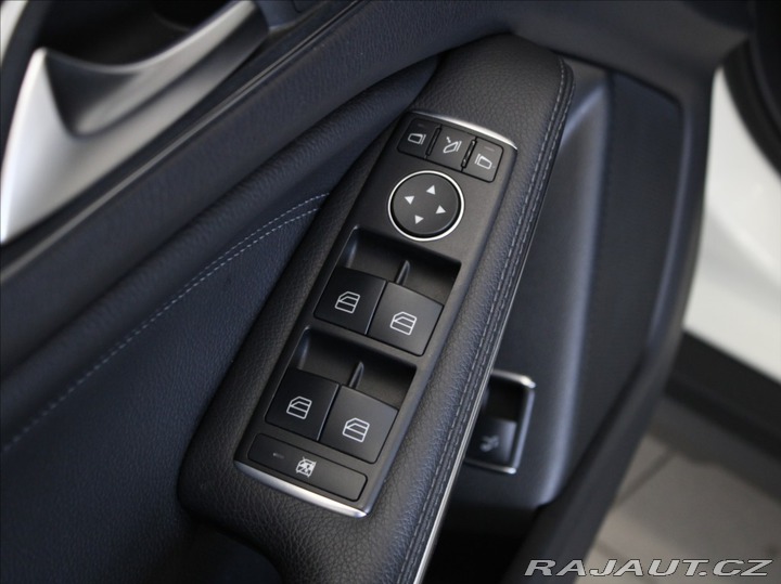 Mercedes-Benz GLA 2,0 250 4Matic H/K PAMĚŤ 2016