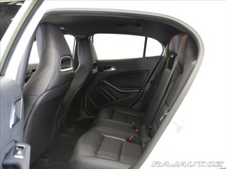 Mercedes-Benz GLA 2,0 250 4Matic H/K PAMĚŤ 2016