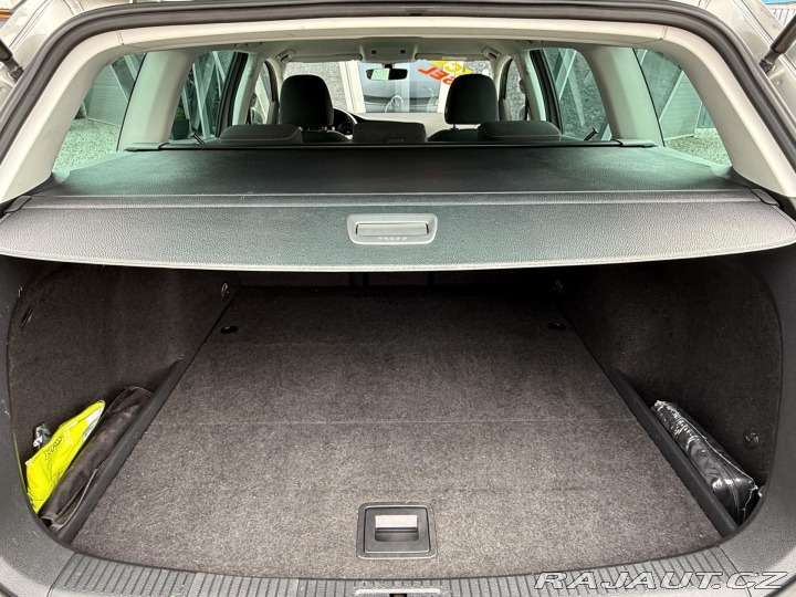Volkswagen Golf VII 2,0 TDi REZERVACE 2016