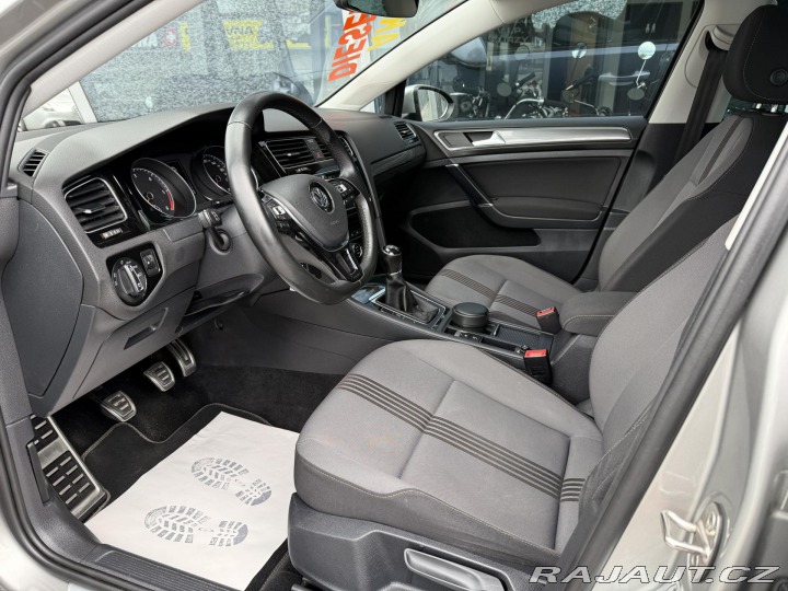 Volkswagen Golf VII 2,0 TDi REZERVACE 2016
