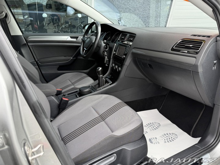 Volkswagen Golf VII 2,0 TDi REZERVACE 2016