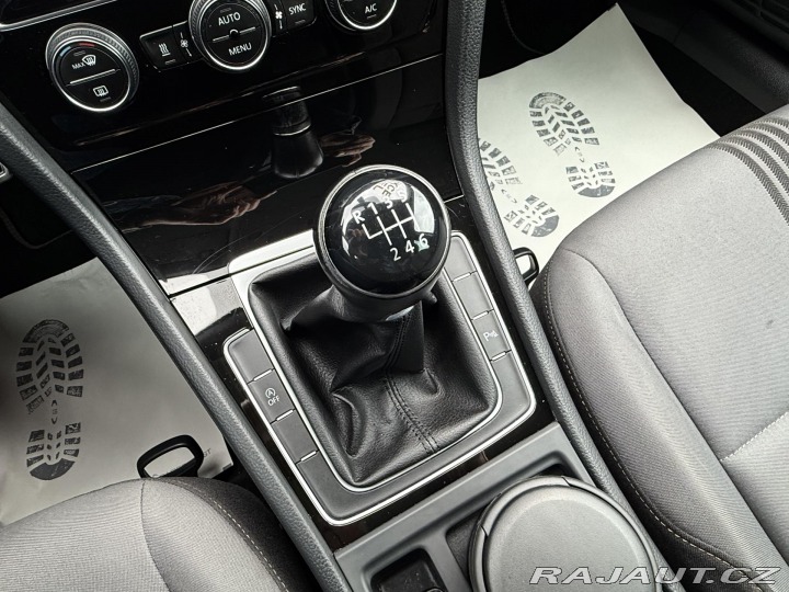 Volkswagen Golf VII 2,0 TDi REZERVACE 2016