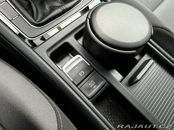 Volkswagen Golf VII 2,0 TDi Allstar Navi 2016