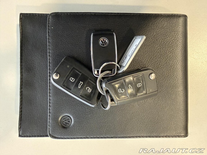 Volkswagen Golf VII 2,0 TDi REZERVACE 2016